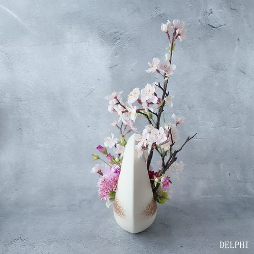 ダリアと桜の春アレンジメント【アーティフィシャル/造花】和風モダン