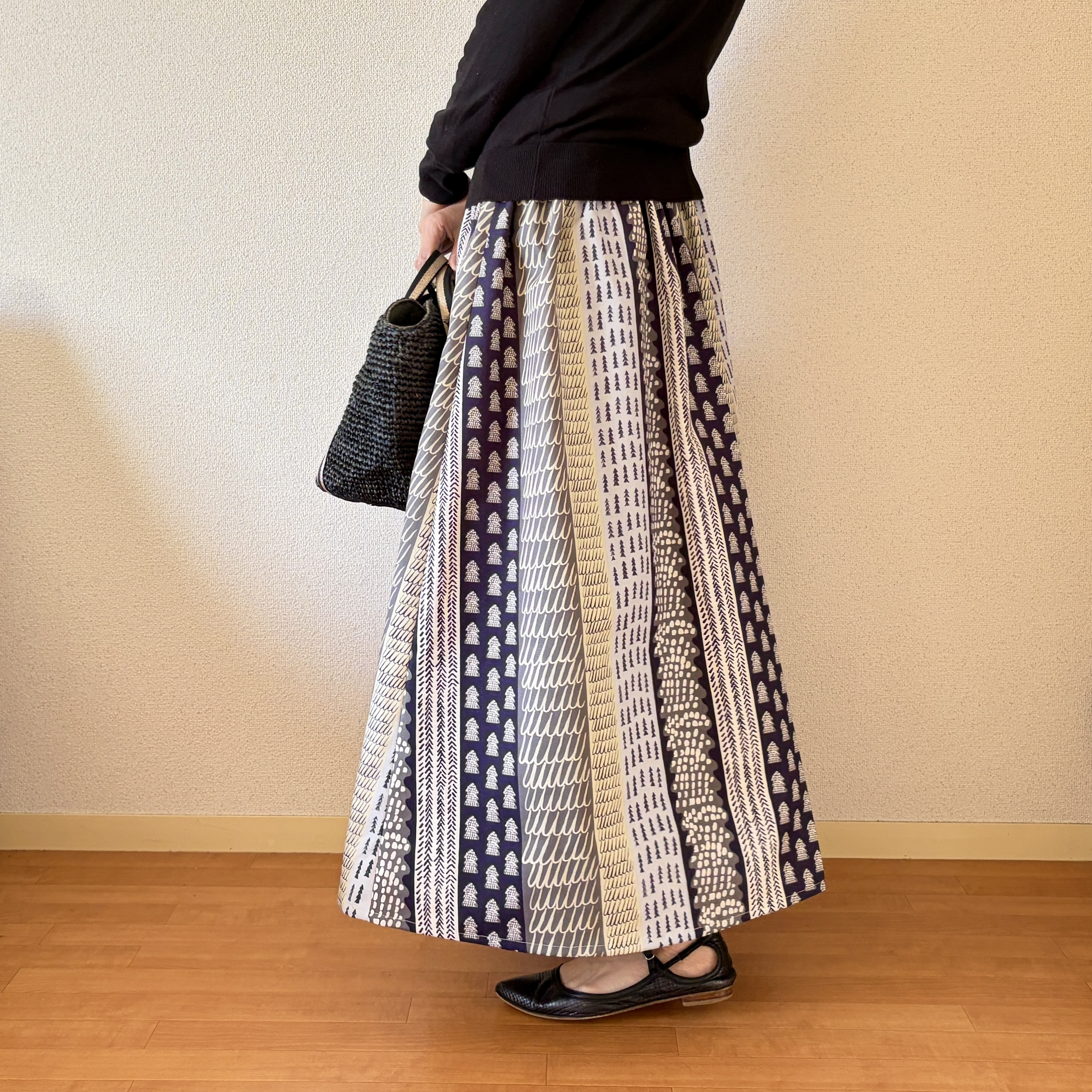 【2026新作】一年中楽しめる♪北欧テキスタイル ギャザースカート グレー　ウエスト変更可