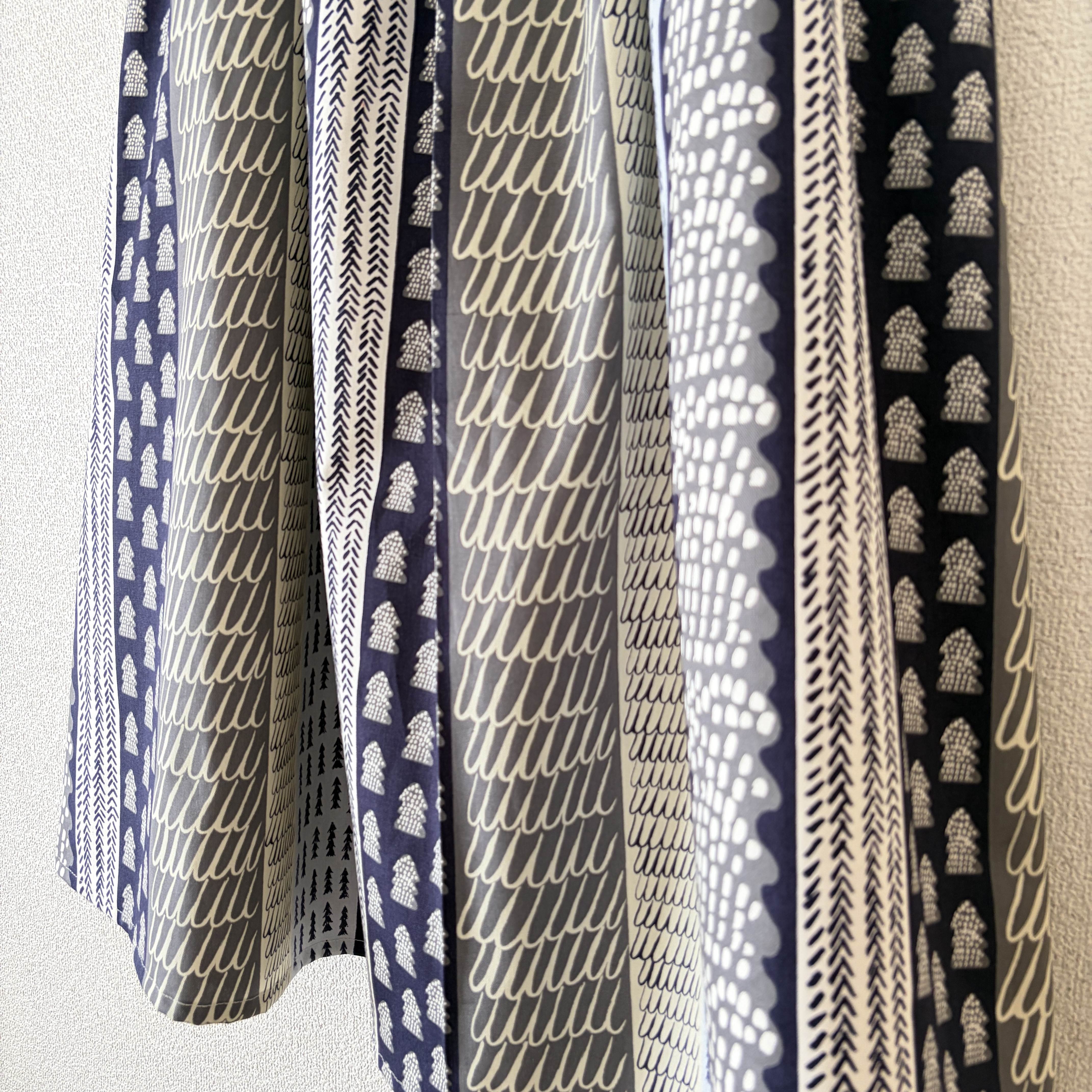 【2026新作】一年中楽しめる♪北欧テキスタイル ギャザースカート グレー　ウエスト変更可