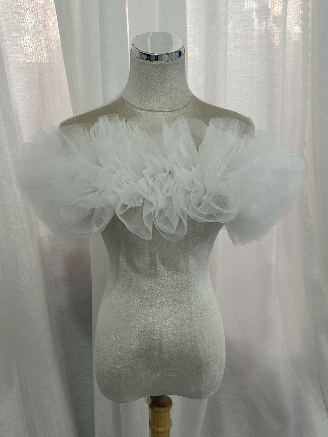 ウエディングドレスホワイト オフショルダー　色直し　サイズ調整可能