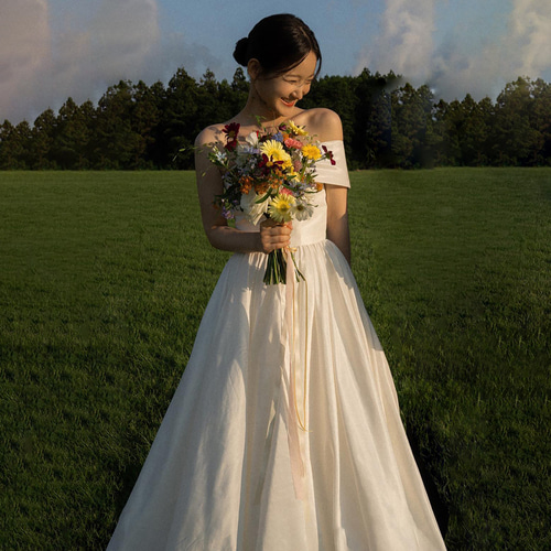 ウェディングドレス 結婚式 ドレス 前撮り 韓国 オフショルダー 高級感 白 オフショルダー ウェディングドレス シンプル 韓国風 花嫁