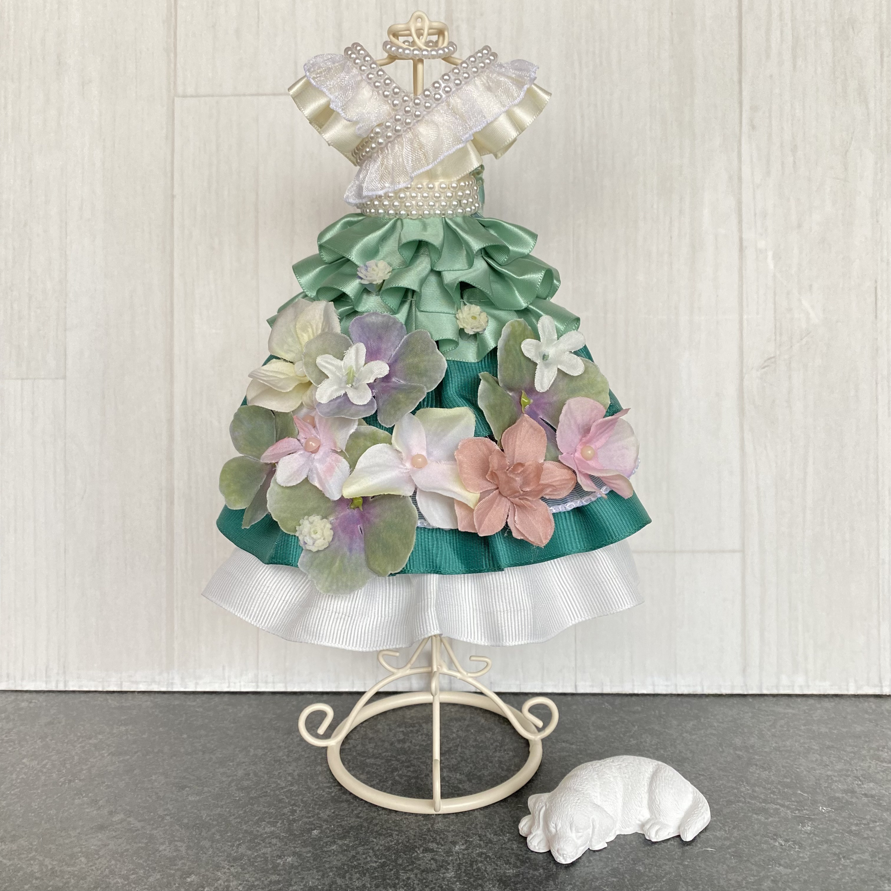 華やかフラワートルソー〈グリーン〉結婚式ドレス色当てお色直し　ウェディング受付やウェルカムスペースに　春ギフトにも