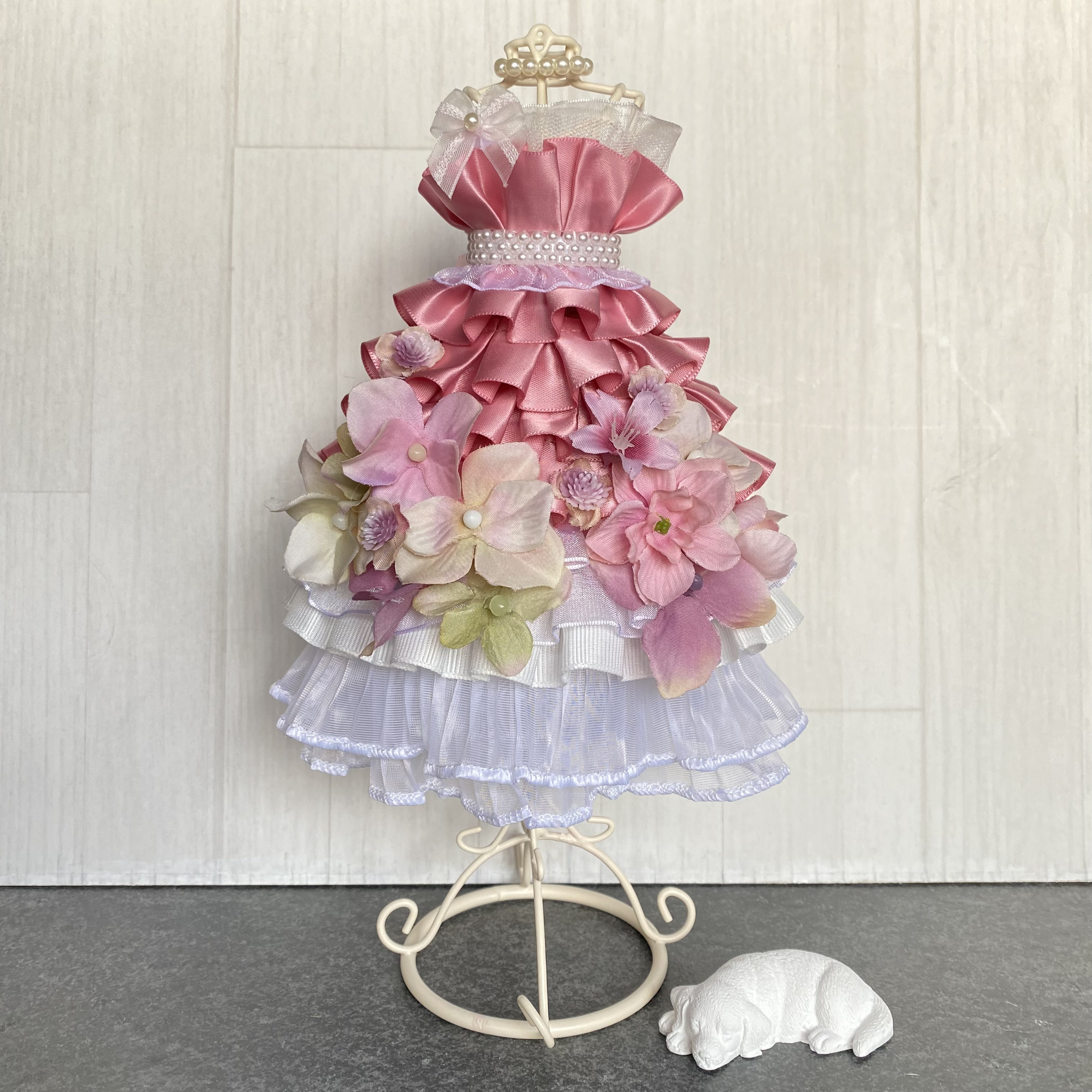 華やかフラワートルソー〈ピンク〉結婚式ドレス色当てお色直し　受付やウェルカムスペースに　アーティフィシャルフラワーギフト