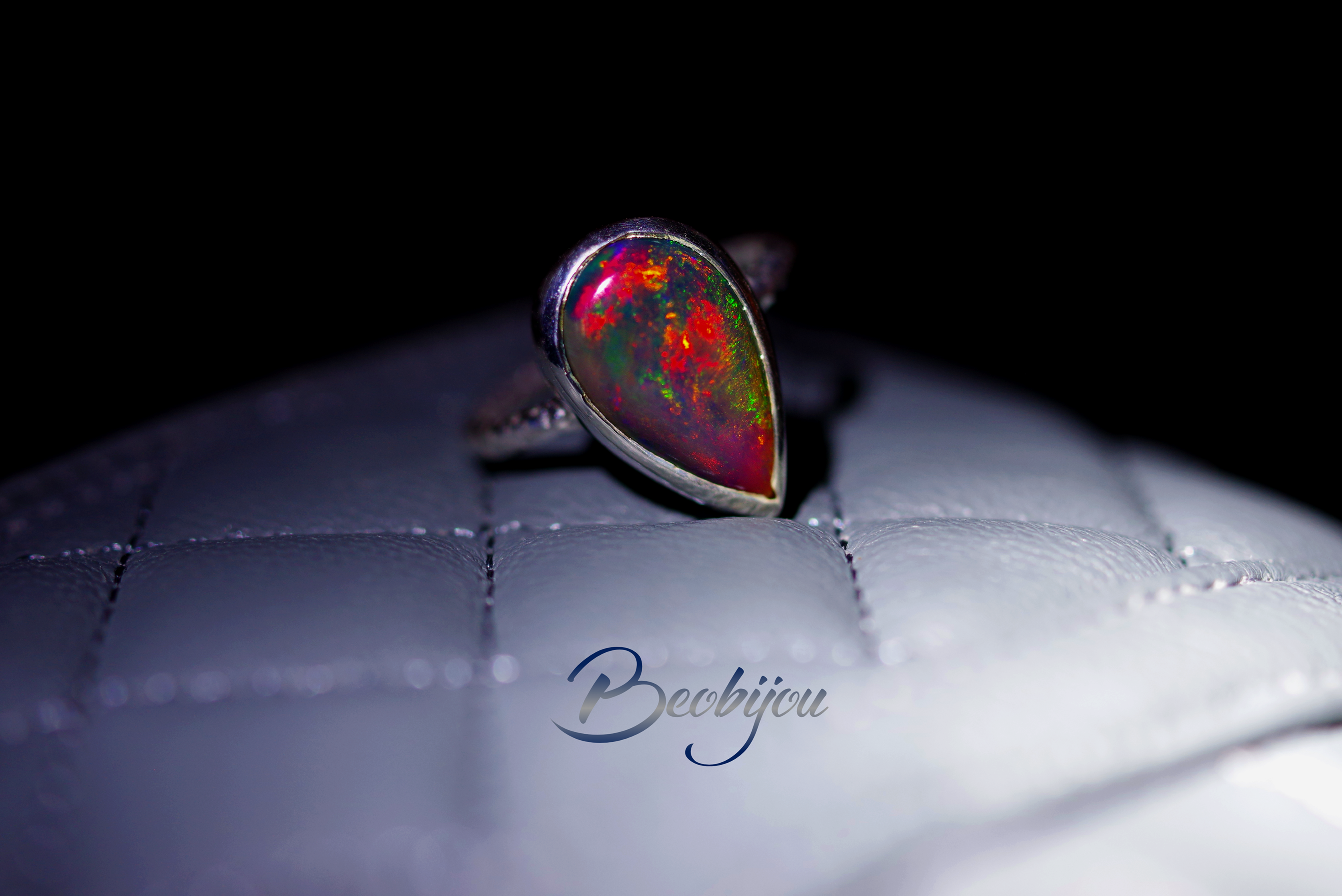 NEW ☆「Black Opal」の世界でひとつの天然石リングsilver925