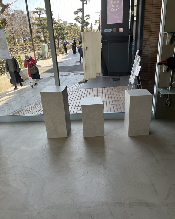 30.90 30.60２点　ディスプレイボックス　ディスプレイラック 3枚目の画像