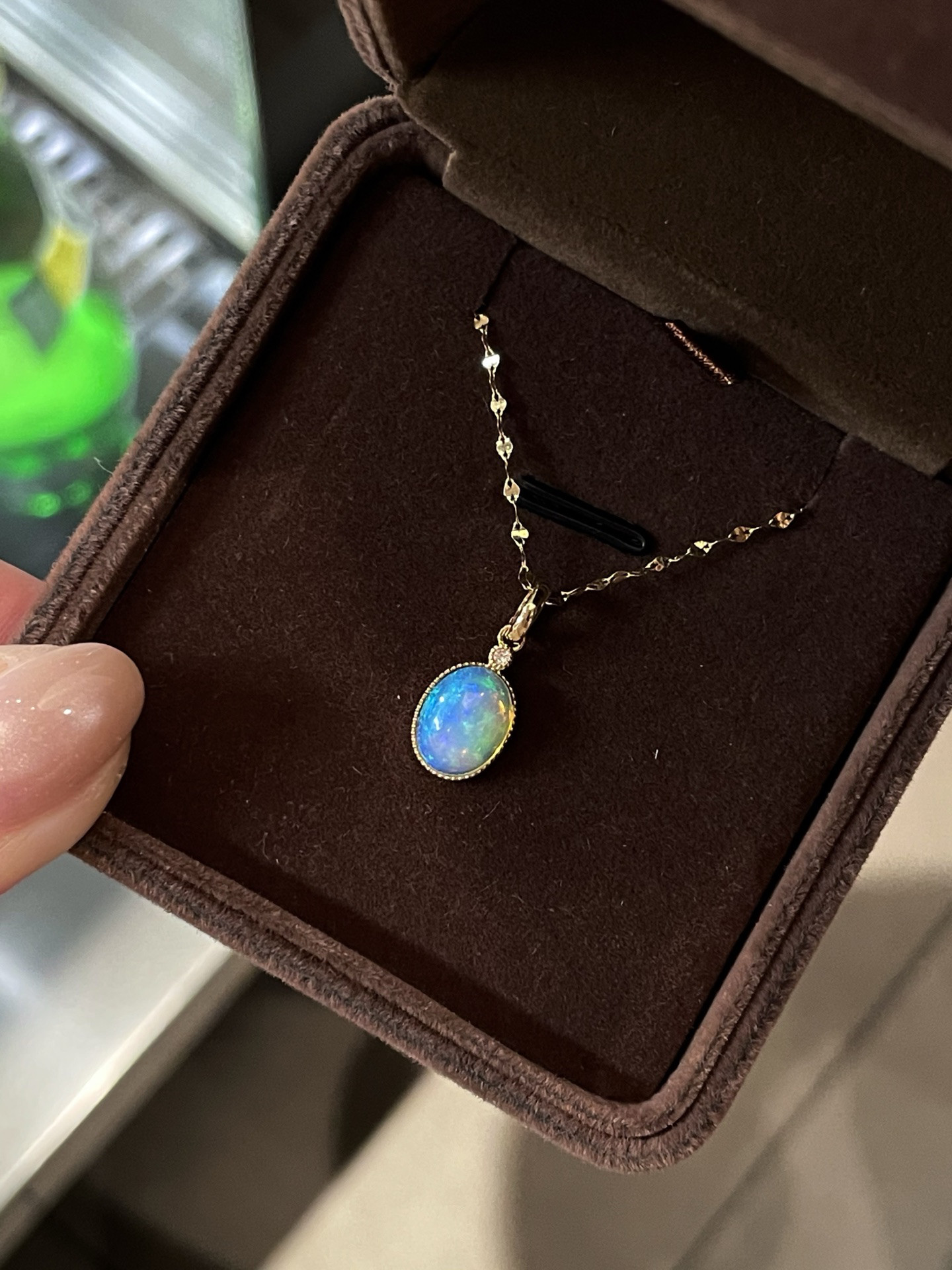 万能金具　オパールペンダントトップk18 8102