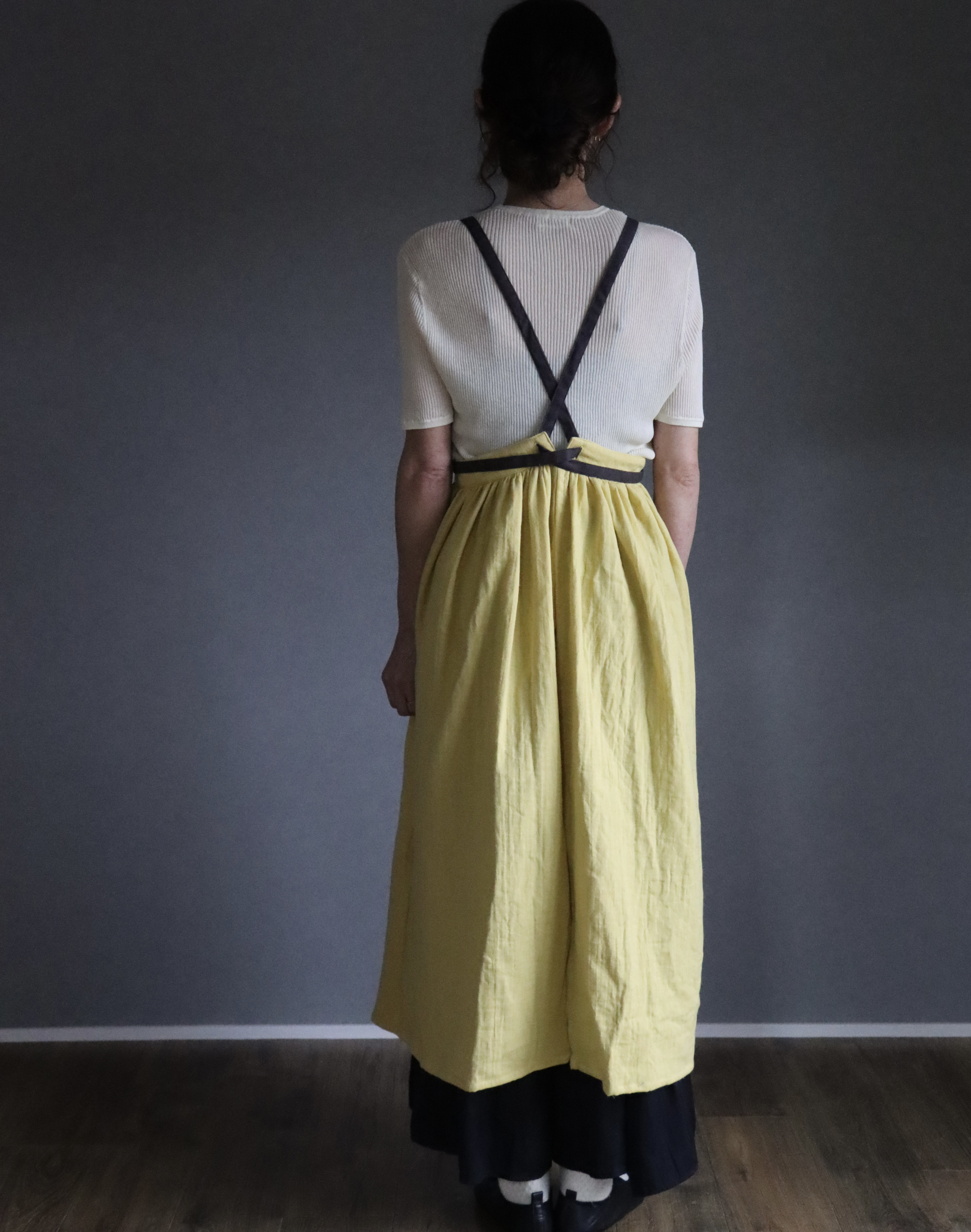 ふっくら厚さ2倍のとろみダブルガーゼとコットンリネンのリボンのギャザーたっぷりバイカラーエプロン／カナリーイエロー