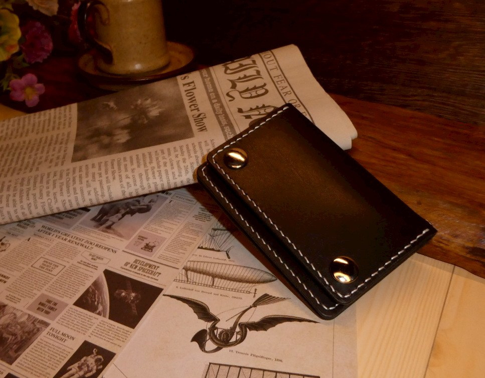 ミドルトラッカー風パスケース