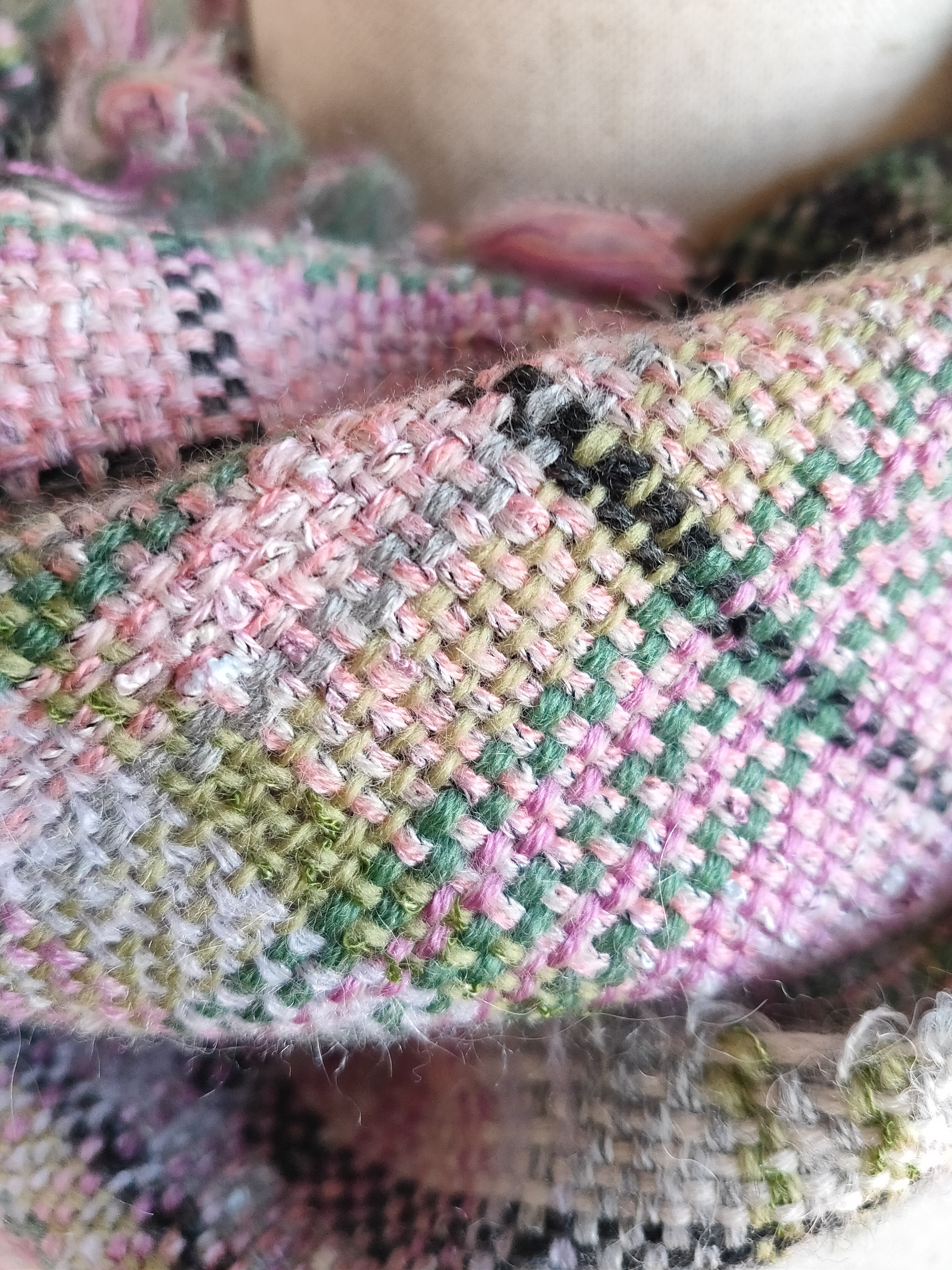 ピンクと緑　寄植えマフラー