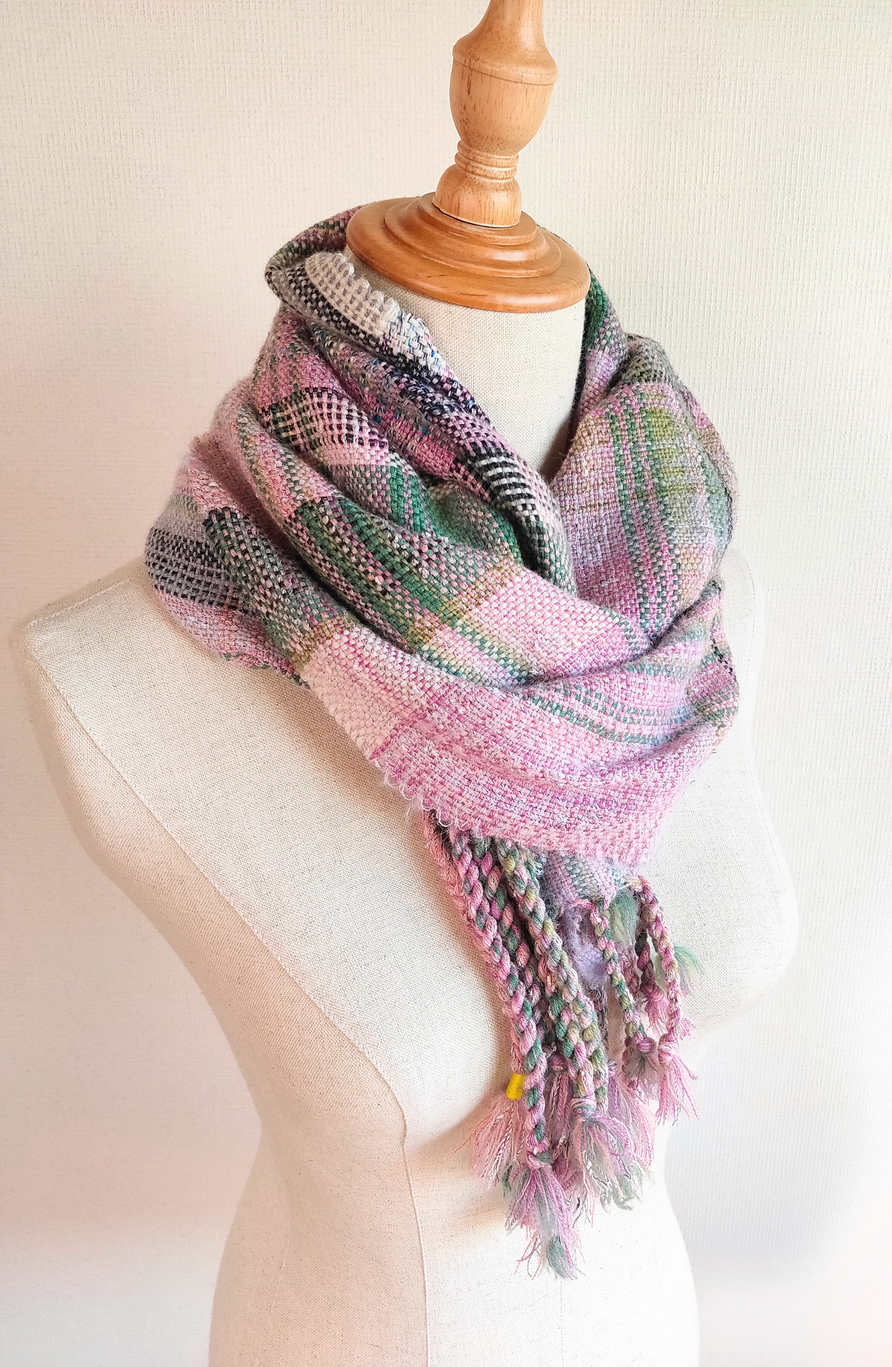 ピンクと緑　寄植えマフラー