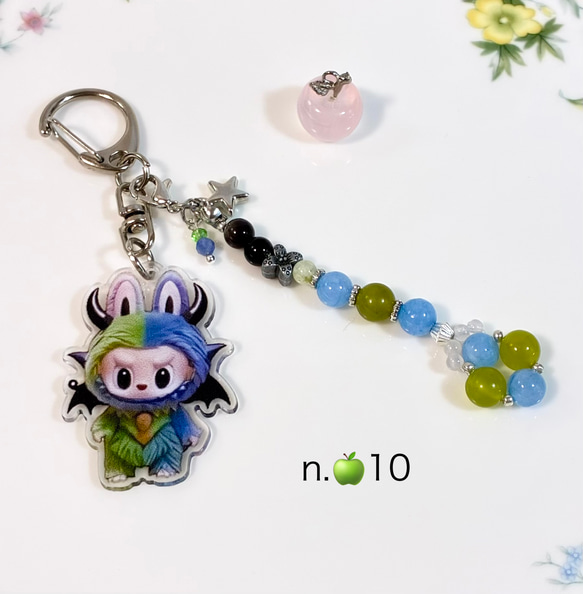 【2934】うさぎ　オルゴナイト　天然石　キーホルダー　チャーム　アクアマリン 天然石 ラブブ アクアマリン 岫玉 水晶 キーホルダー ストラップ
