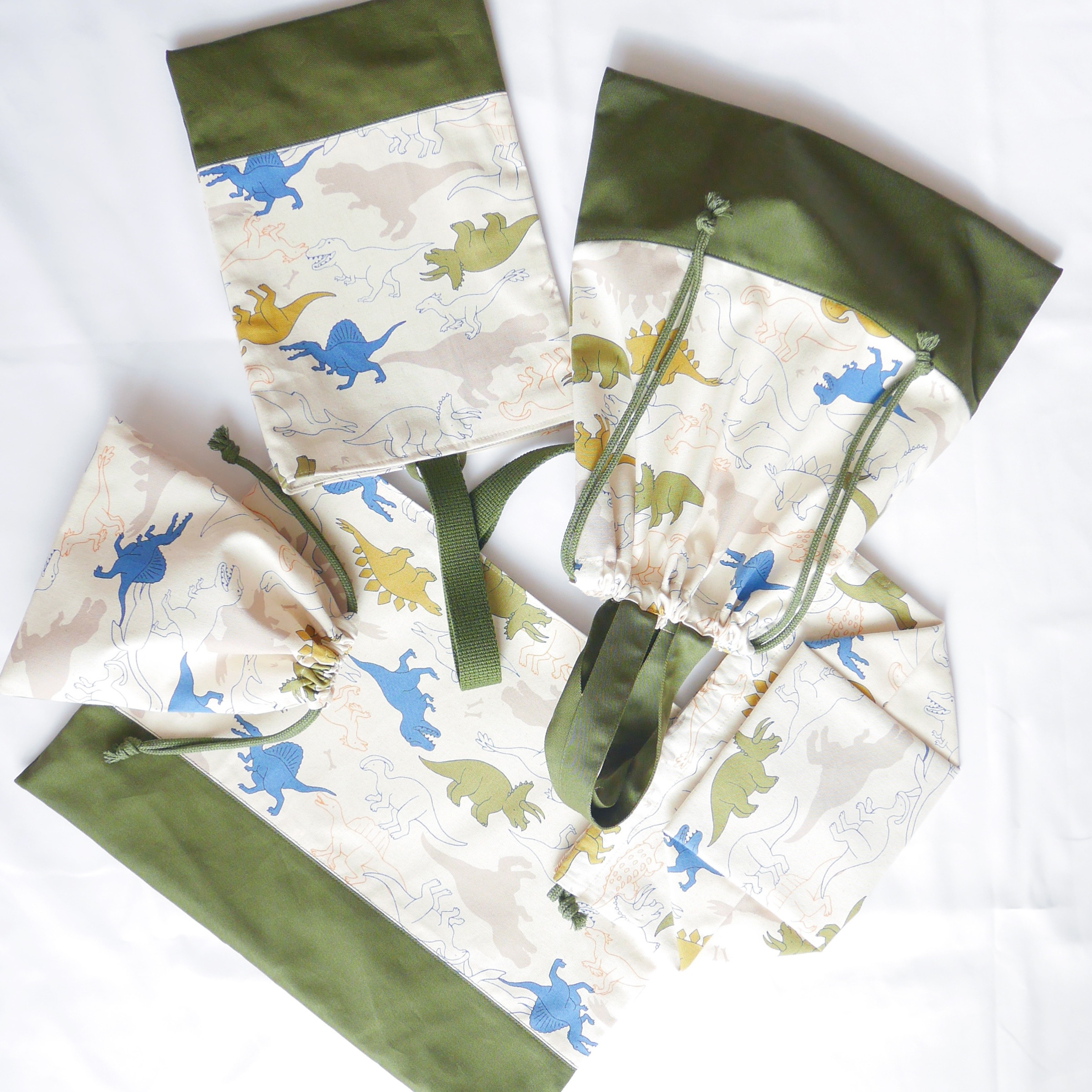【入園グッズ】恐竜5点セット〜ベージュ×カーキ〜