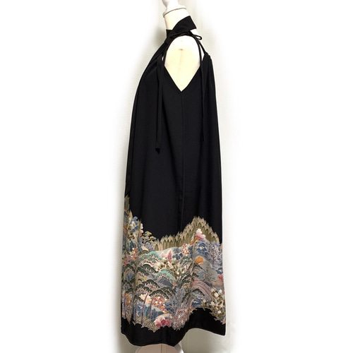 上質【正絹】着物リメイク 黒留袖ドレス／キャミワンピースタイプ