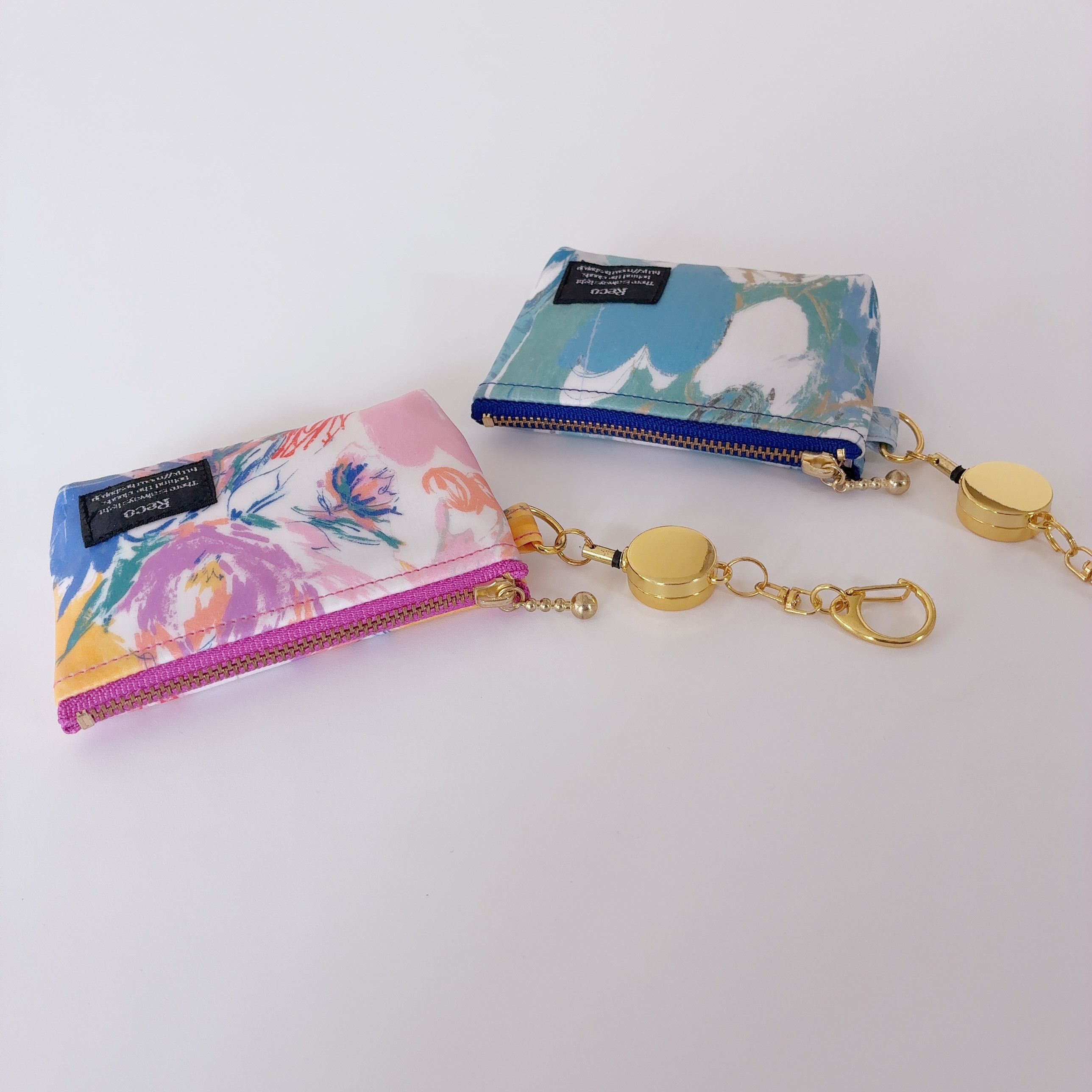 【リバティ・ラミネート】パスケース（ポケットなし）ナインエルムス　レッド　ブルー