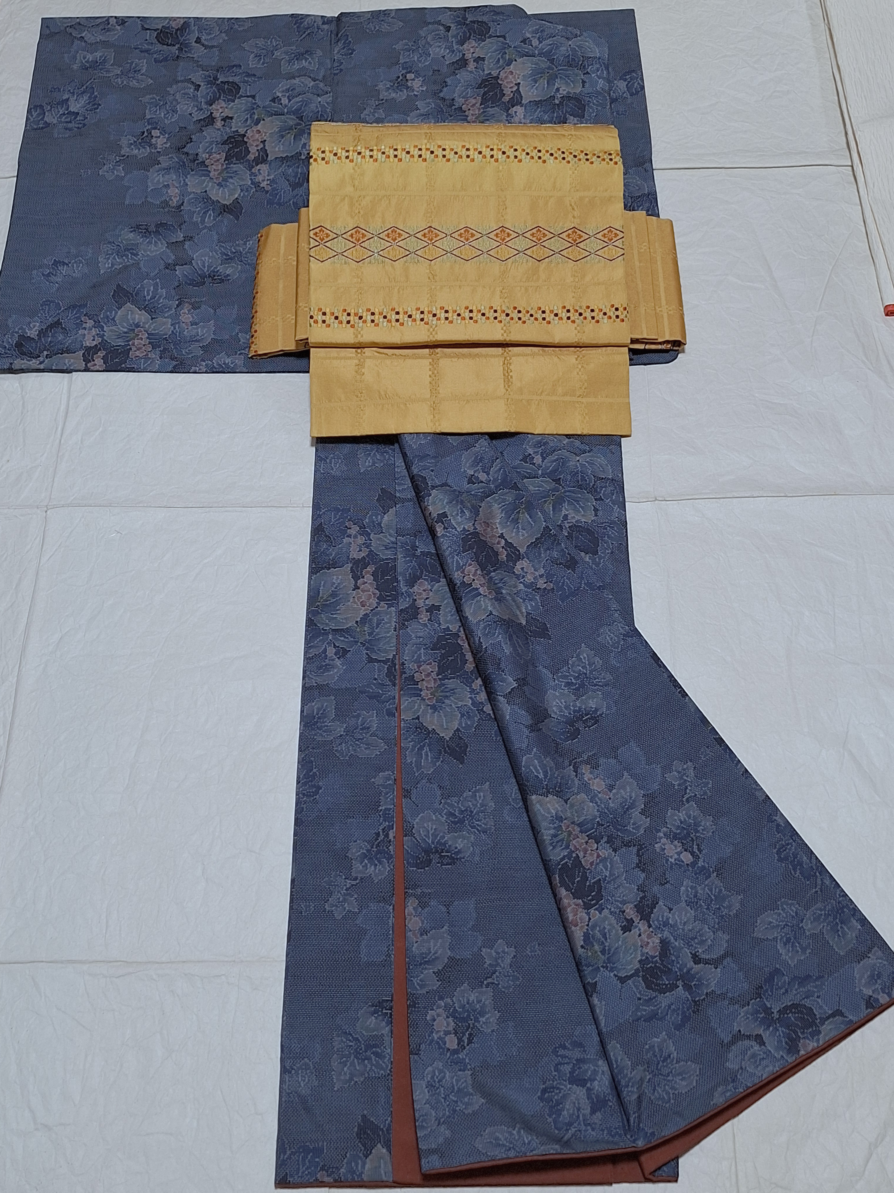 【新作】ワンタッチ着物　くらわん着物　正絹大島紬リメイク　色大島葡萄紋様　簡単着物　(帯は別売)