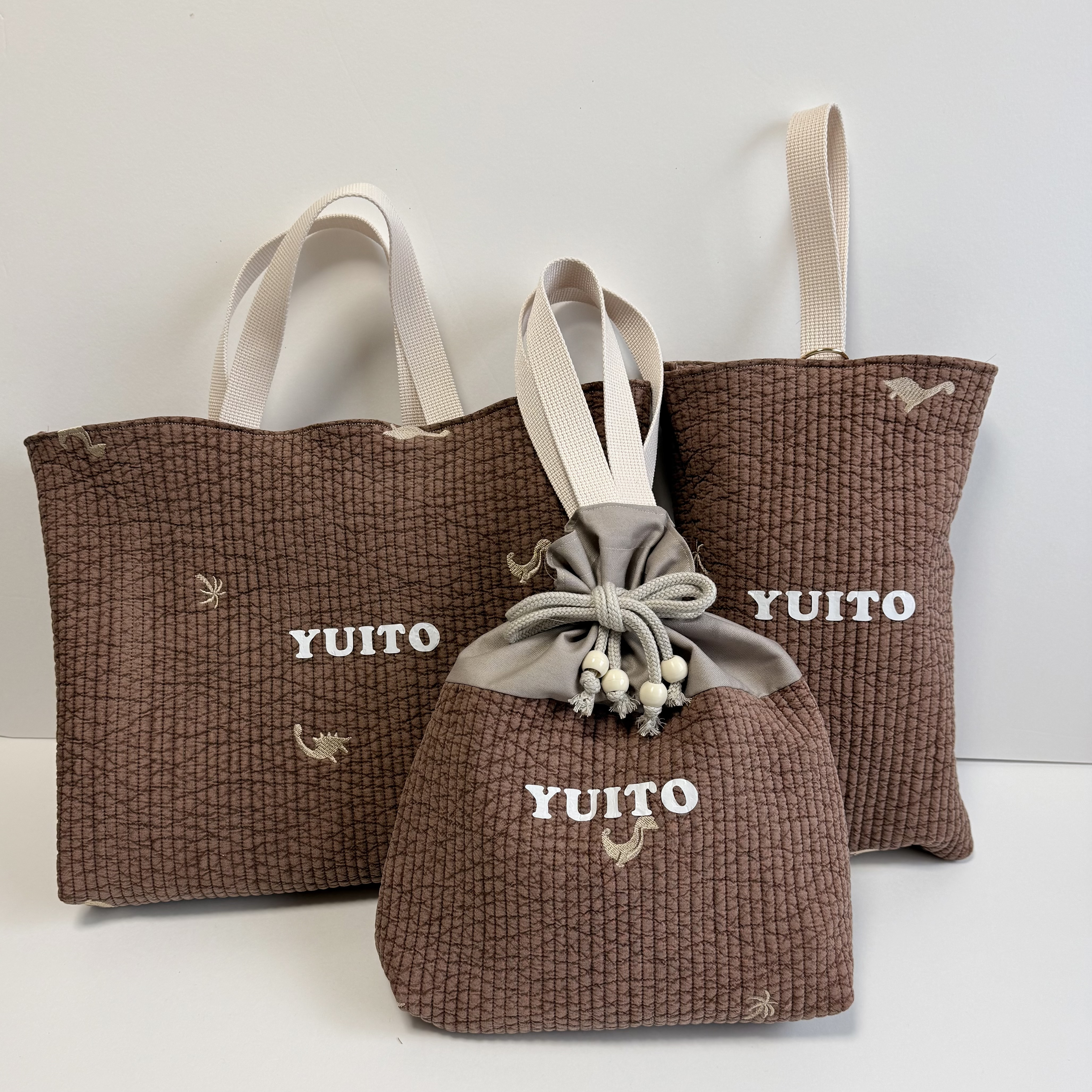 恐竜 ╲名入れ3点セット入園入学2026 ╱レッスンバッグ　体操服入れ上履き入れ 新春福袋2026