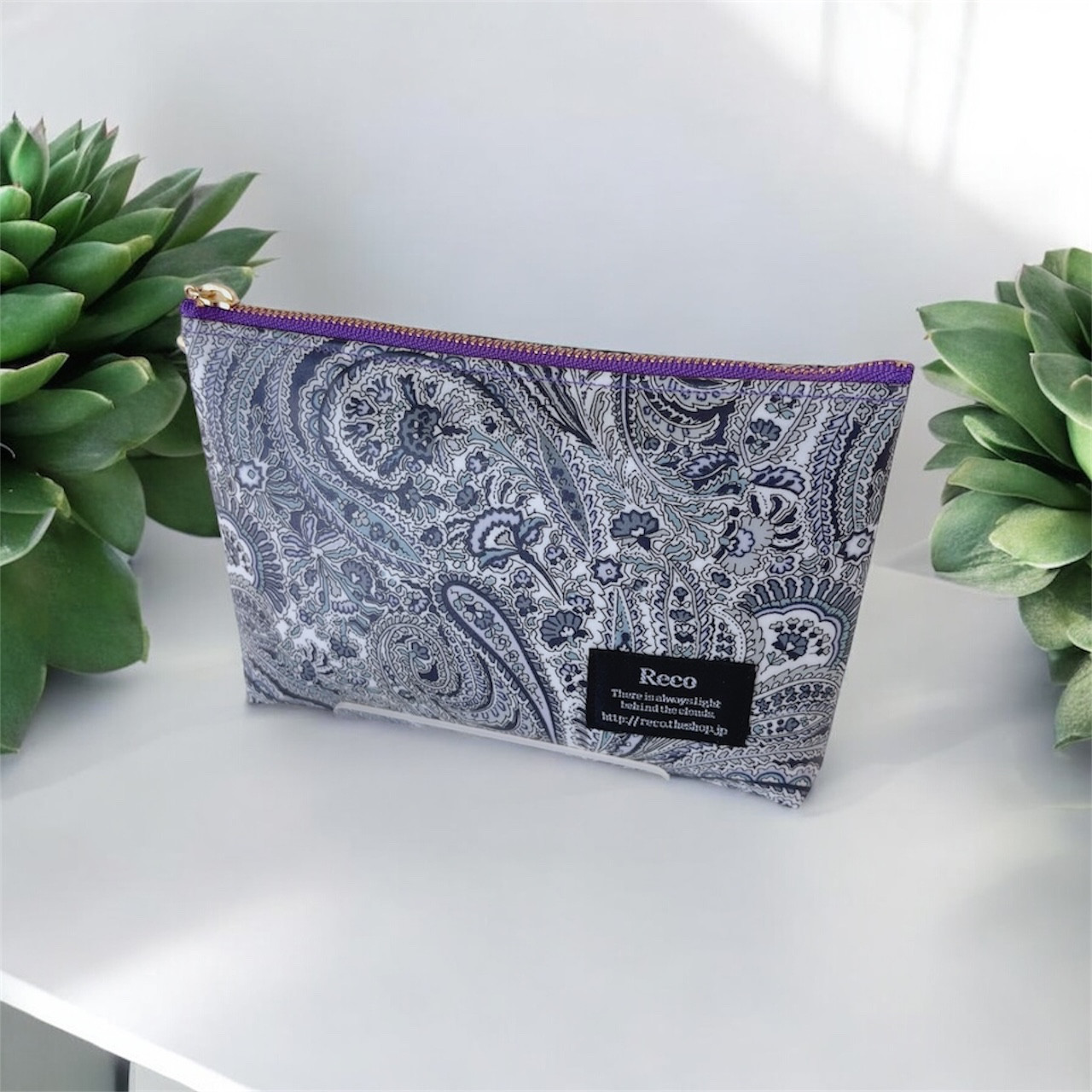 【リバティ・ラミネート】化粧ポーチMサイズ　アビーロード　グレー