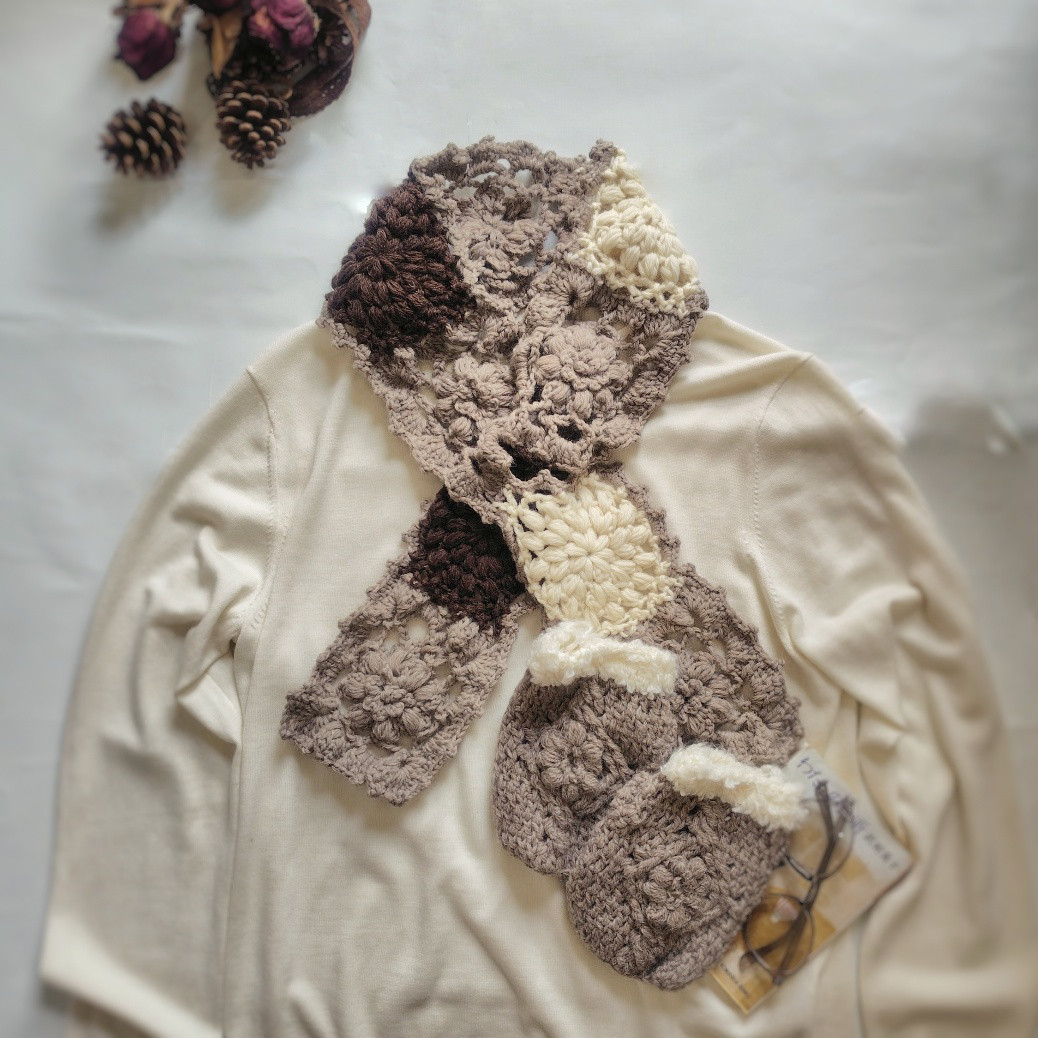 《春待ちあったかセット》ウルグアイウール 花咲くスリムマフラー＆ハンドウォーマー│在庫限り・ベージュ（ラテカラー）