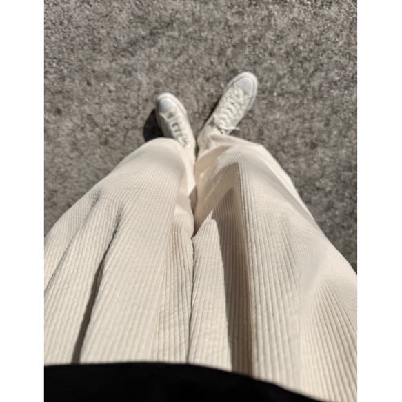 兩種顏色可選❤️選擇你的尺寸❗️寬鬆蓬鬆的馬戲褲❤️寬條燈芯絨❤️精緻休閒的版型❤️ 第7張的照片