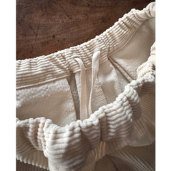 兩種顏色可選❤️選擇你的尺寸❗️寬鬆蓬鬆的馬戲褲❤️寬條燈芯絨❤️精緻休閒的版型❤️ 第16張的照片