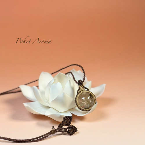 伽綺』スモーキーアイリスクォーツのマクラメペンダントネックレス