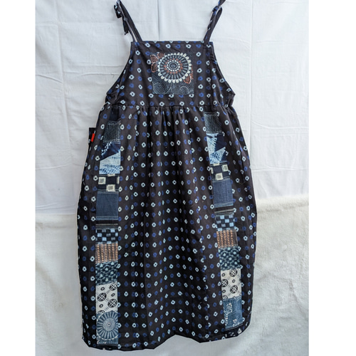 絣リメイク　絣からエプロンドレス 久留米絣と絣色々エプロンドレス(前後どちらでも着用可能) 古布