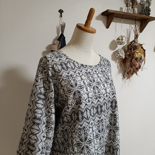 幾何学模プリント起毛ワンピース ワンピース aiko 通販 20318081