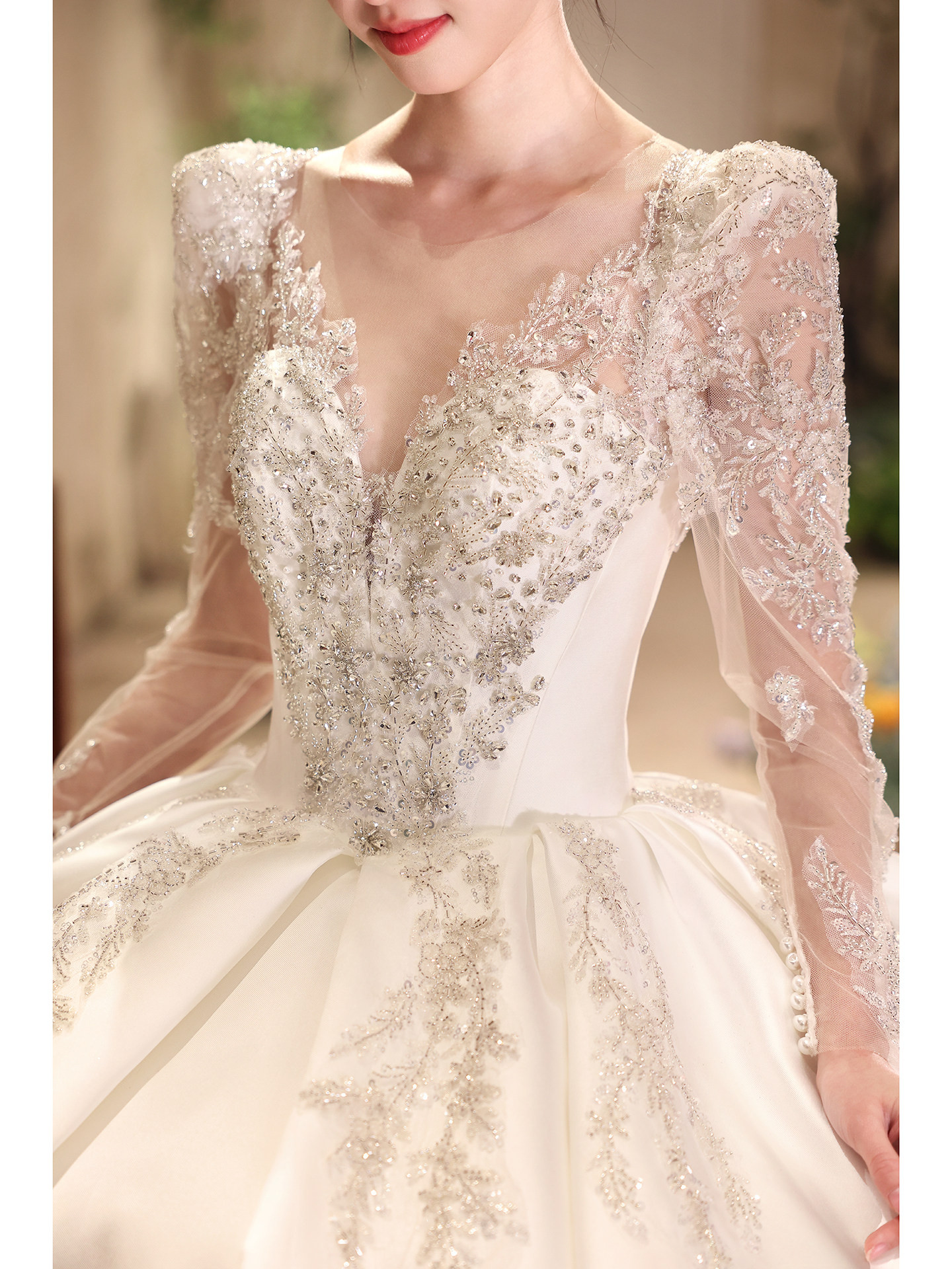 豪華 白 長袖 スパンコール きらきら ウェディングドレス 綺麗 結婚式 花嫁 前撮り 披露宴 A7304
