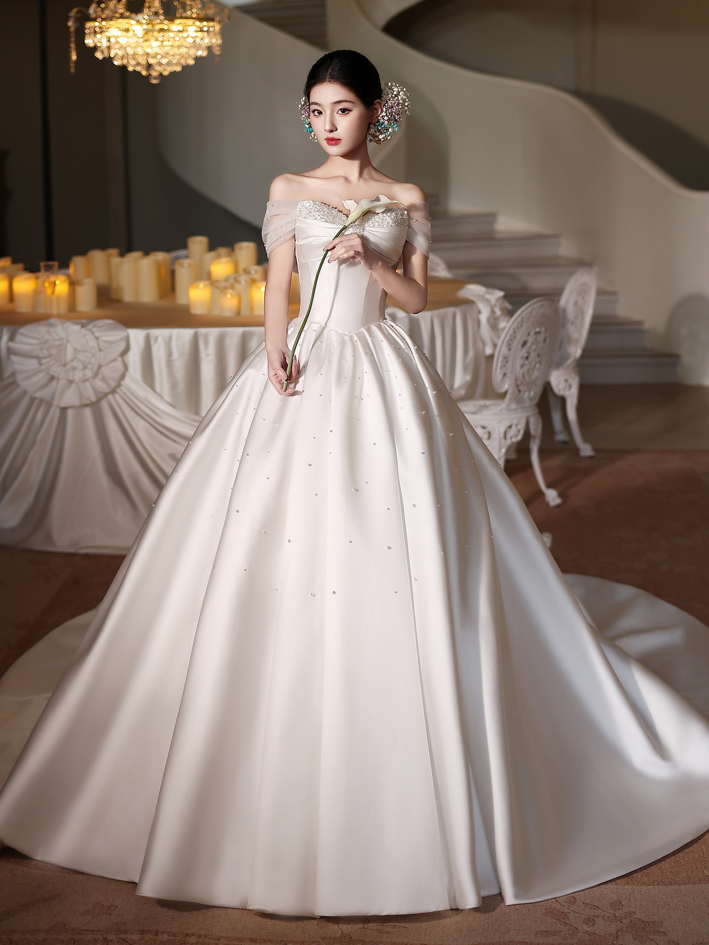 豪華 白 サテン オフショルダー パール ウェディングドレス 綺麗 結婚式 花嫁 パーティー 前撮り 披露宴 A7305