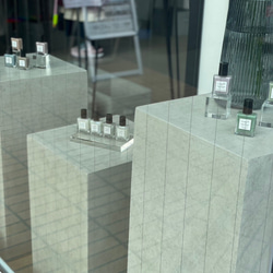 35.35.73  石っぽい　ディスプレイボックス　展示台 2枚目の画像