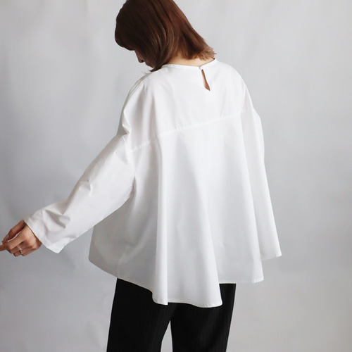 新作 コットンMIX ふんわり ゆったり 燕尾裾 フレア ブラウス ワイド