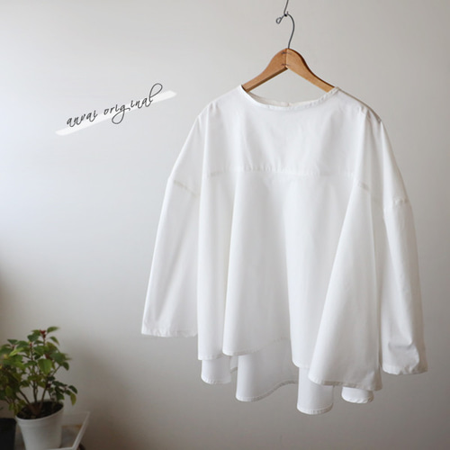 新作 コットンMIX ふんわり ゆったり 燕尾裾 フレア ブラウス ワイド