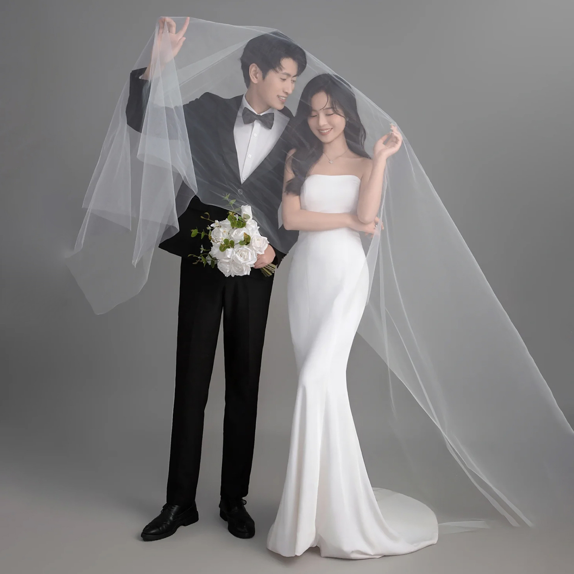 高級感 白 サテン オフショルダー ウェディングドレス シンプル 韓国風 花嫁 パーティー 披露宴 前撮り HL1196