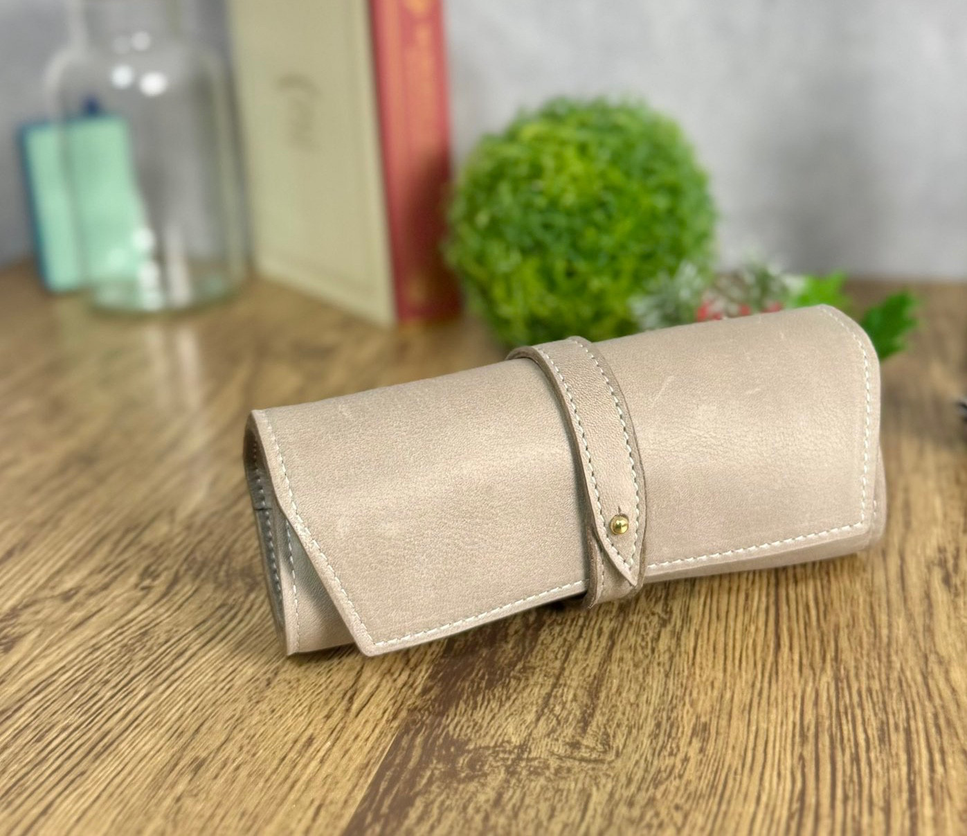 オシャレで持ち運びが便利なロール式シーシャマウスピースケース