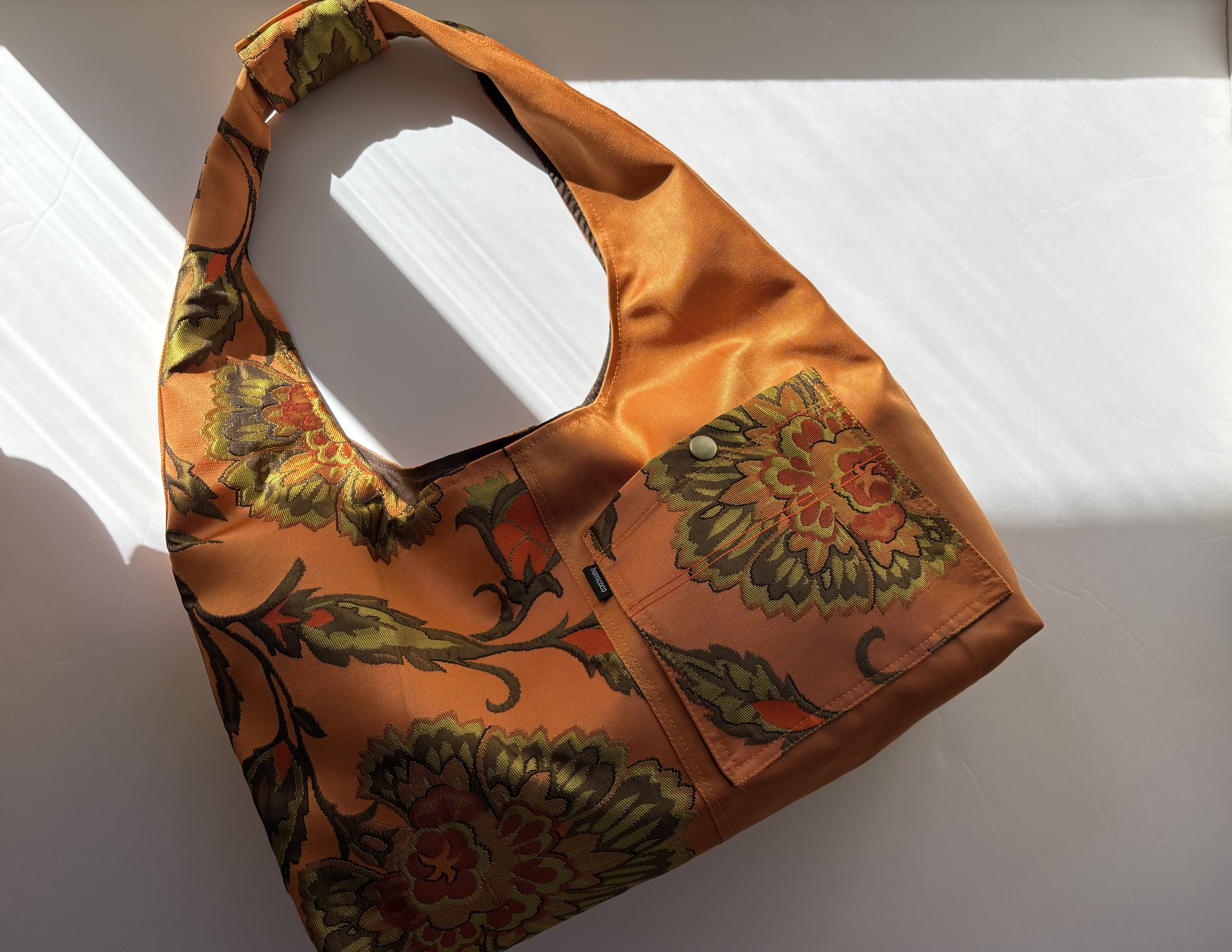 ⭐️帯リメイク　　マルシェバッグ　　花柄模様刺繍　　オレンジ　　一点物