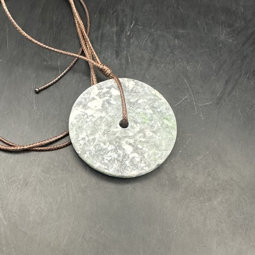 2026.1.14 雪原新緑大玉璧 糸魚川産山翡翠 ネックレス・ペンダント