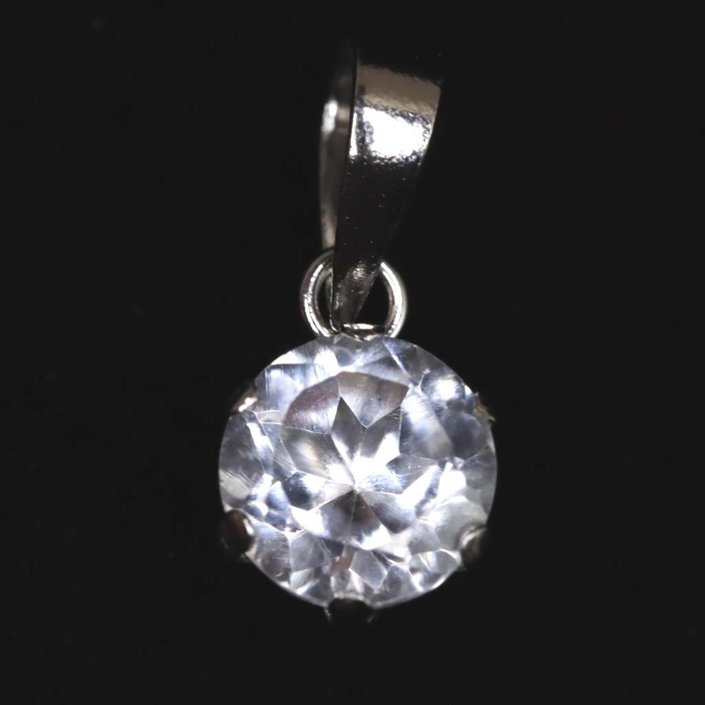 ホワイトトパーズ 5mmラウンド ペンダント　Pt900  0.64ct　type.D #31469