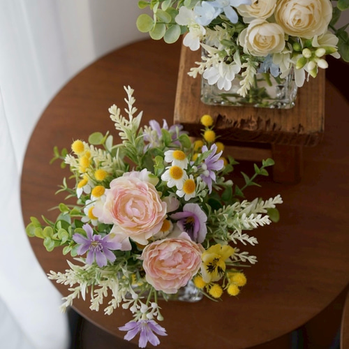 ずっと飾れる ラナンキュラス マジカルウォーター フラワーアレンジ