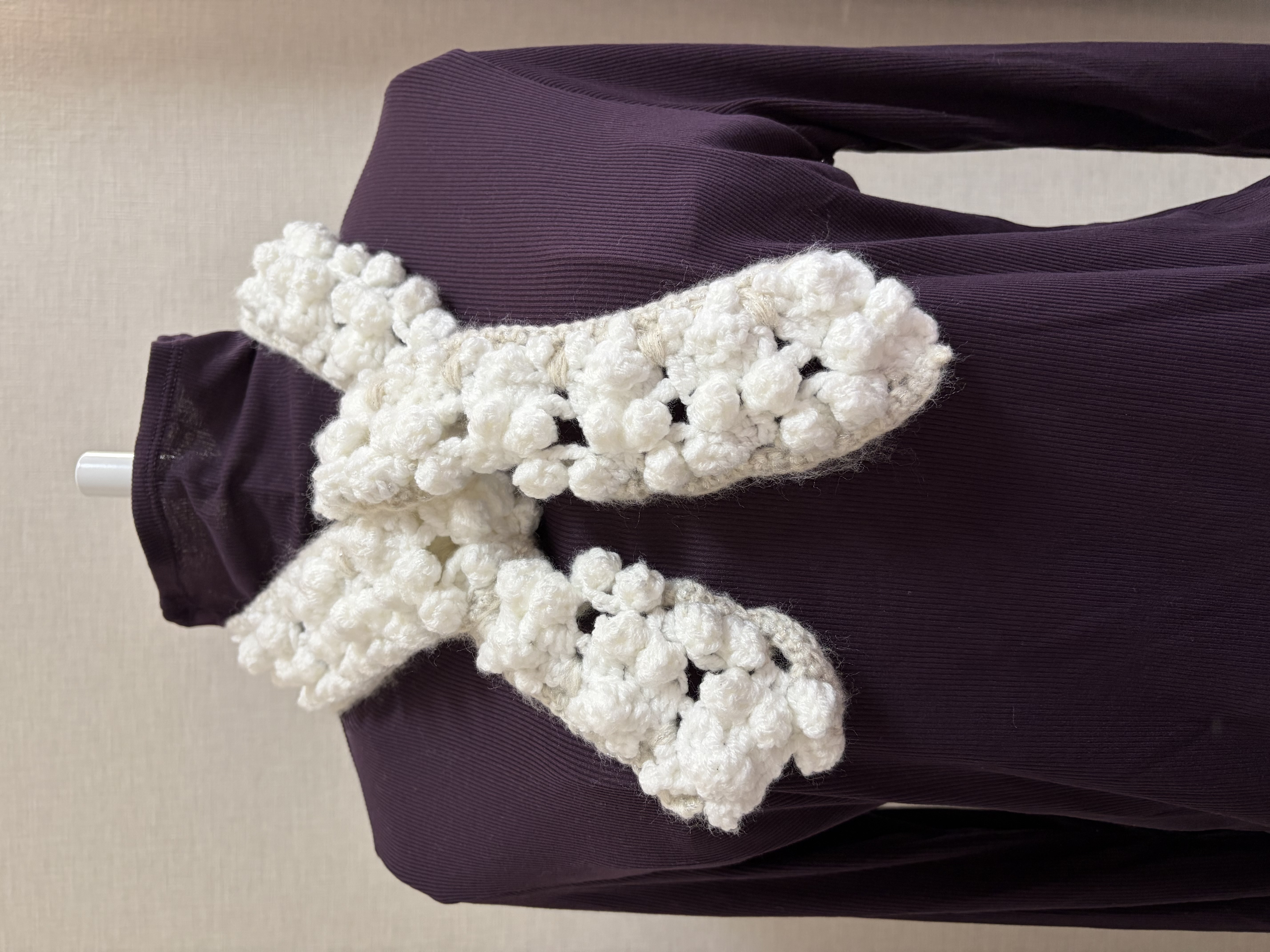 かわいい系　白くまシルバー銀色ショートマフラー　ネックウォーマー　チョーカー　スヌード　スカーフ　ヘッドドレスと可能