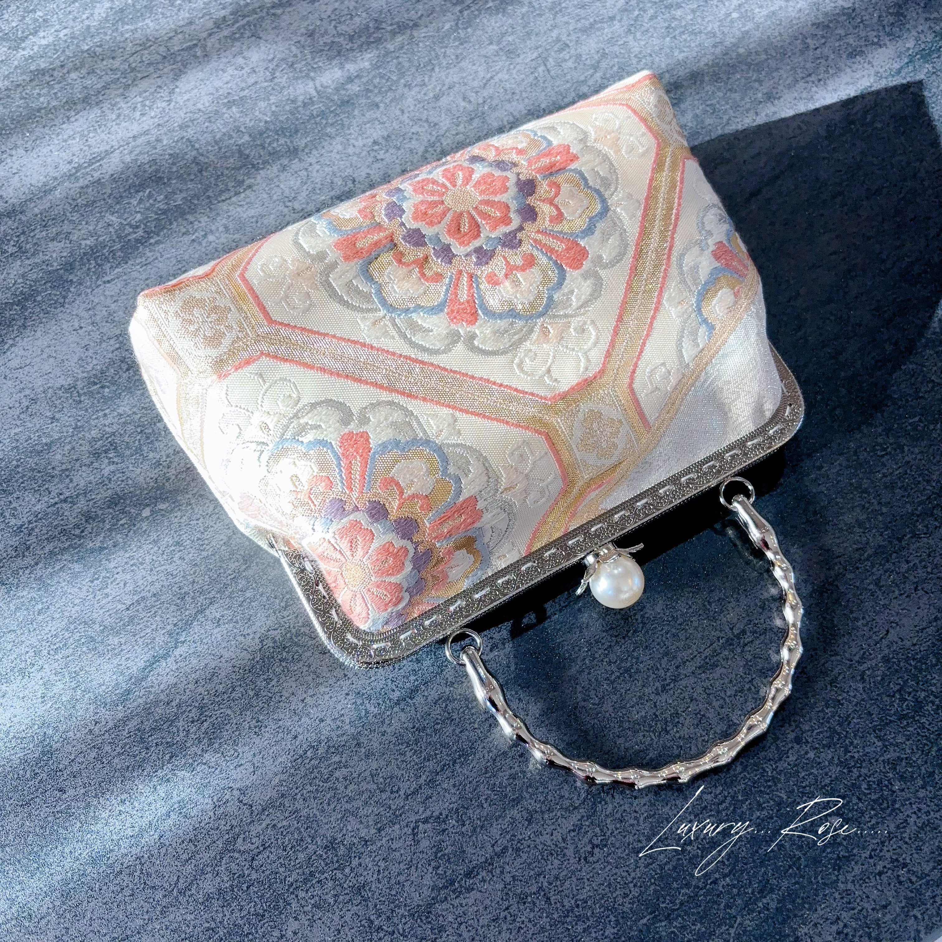 １月新作♡本真珠加工帯！格の高い濃密刺繍の最高級西陣帯地！人気のパープルホワイトピンク系高級フォーマルバッグ