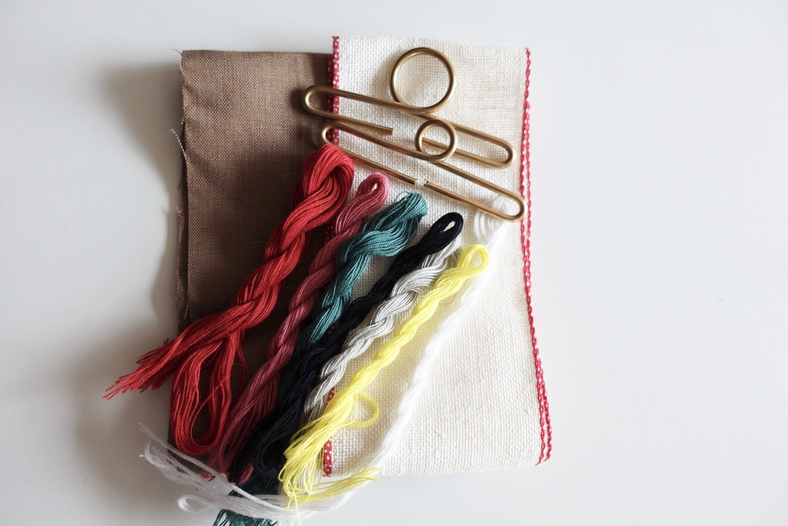 クロスステッチのクリスマスベルプル　刺繍キット