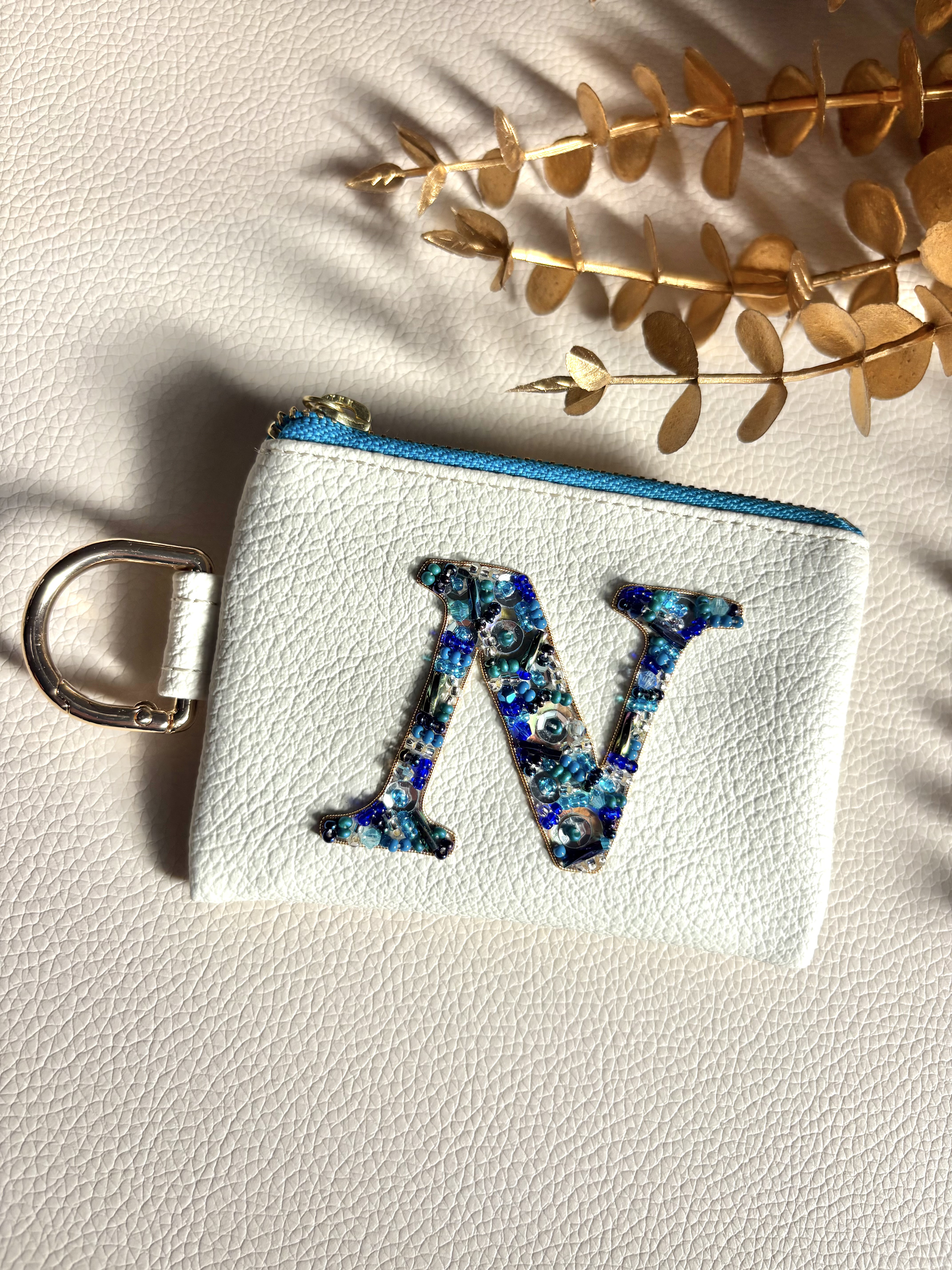 イニシャル【Ｎ】ビーズ 刺繍 ポーチ｜プレゼントにも｜アクセサリー