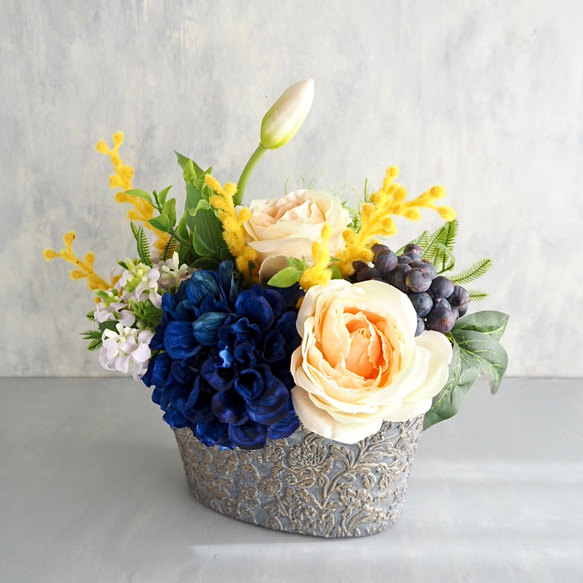 ブルーダリアとミモザの春色アレンジメント｜イエローローズとチューリップのアーティフィシャルフラワー| 春の誕生花2026 3枚目の画像
