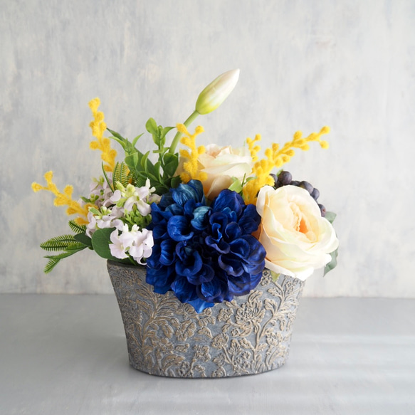 ブルーダリアとミモザの春色アレンジメント｜イエローローズとチューリップのアーティフィシャルフラワー| 春の誕生花2026 6枚目の画像