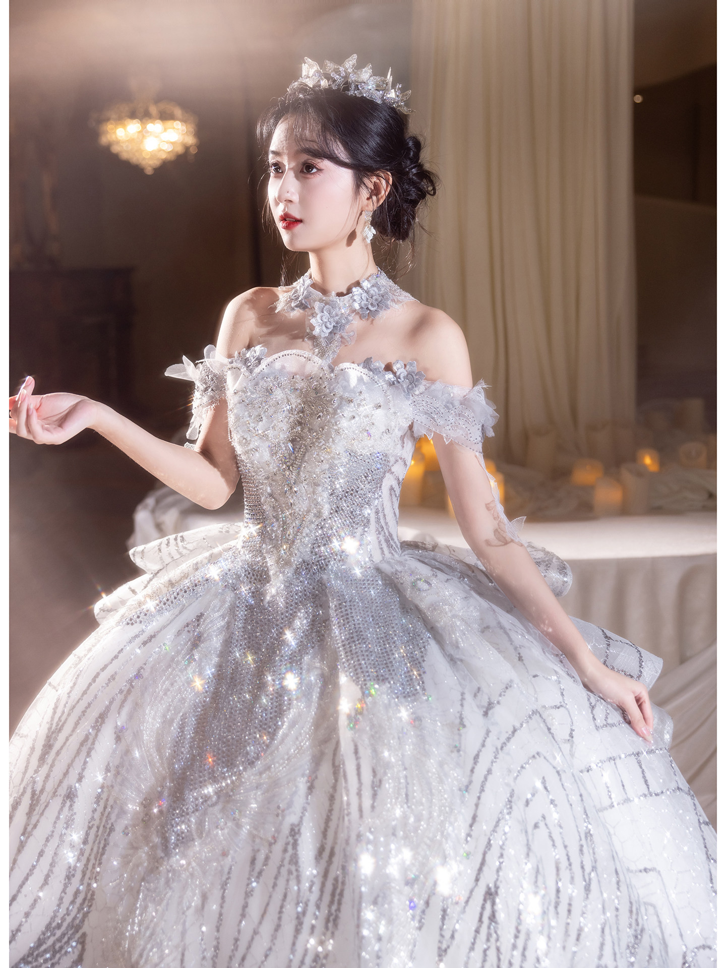 豪華 白 オフショルダー スパンコール きらきら ウェディングドレス 綺麗 結婚式 花嫁 前撮り 披露宴 A7308