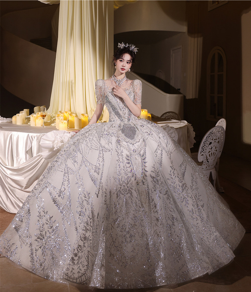 豪華 白 半袖 スパンコール きらきら ウェディングドレス 高級感 結婚式 花嫁 前撮り 披露宴 A7313