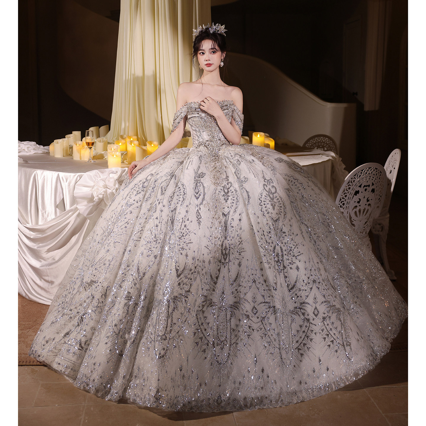 豪華 白 オフショルダー スパンコール きらきら ウェディングドレス 高級感 結婚式 花嫁 前撮り 披露宴 A7314