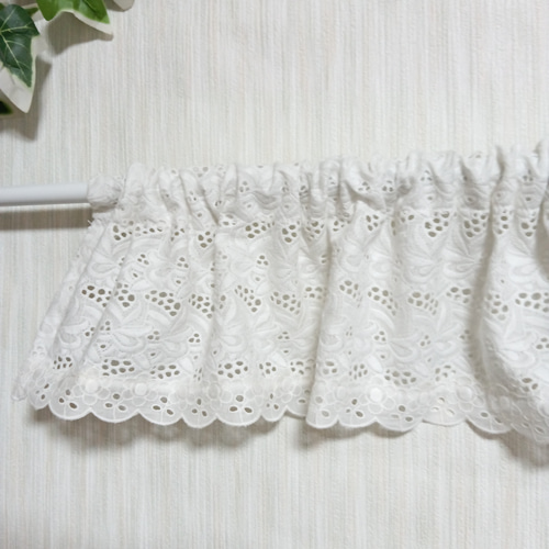 カフェカーテン【ルル様オーダー品 花柄刺繍レース】ハンドメイド