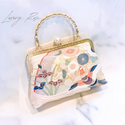1月の新作♡悠々しい鳳凰ピンクゴールド口金の格の高い濃密刺繍の最高級西陣帯地！人気のホワイト系フォーマルパーティーバッグ 4枚目の画像
