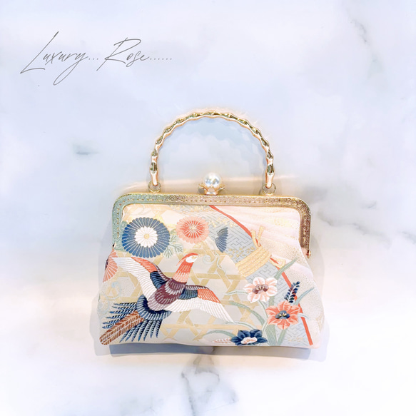 1月の新作♡悠々しい鳳凰ピンクゴールド口金の格の高い濃密刺繍の最高級西陣帯地！人気のホワイト系フォーマルパーティーバッグ 12枚目の画像
